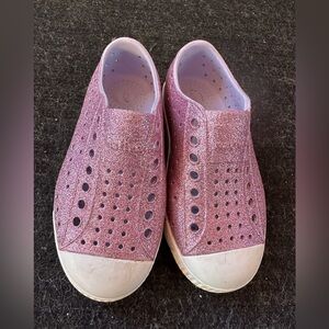 Native Jefferson slip on shoes. Toddler size 10